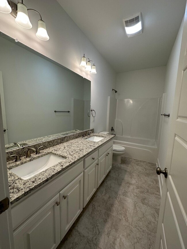 Building Photo - 39249 High Creek Dr