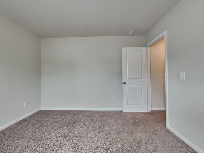 Building Photo - 331 Crooked Pne Ct