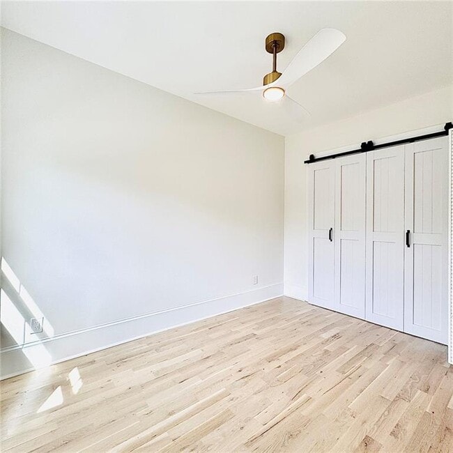 Building Photo - 38 Delmont Dr NE