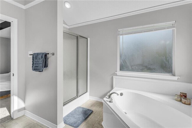 Building Photo - 8171 Woodland Hills Dr