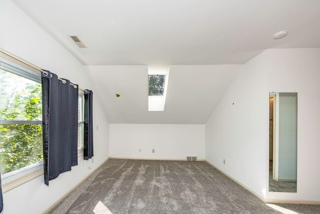 Building Photo - 1616 Morton Ave