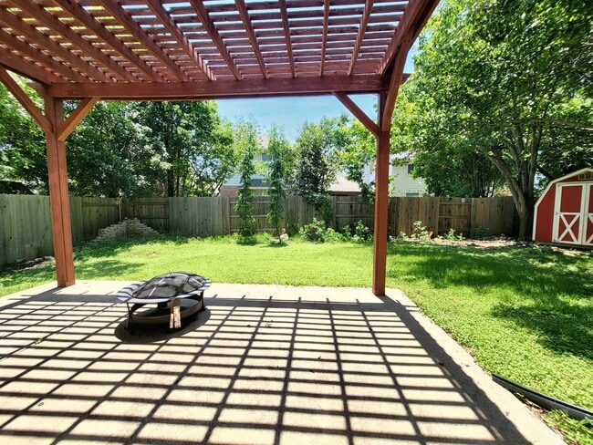 Building Photo - 1617 Sunterro-