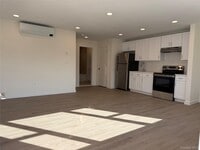 Building Photo - 5 Colonial Dr