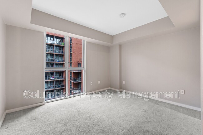 Building Photo - 1025 1st St SE