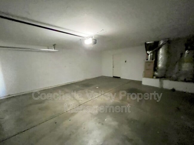 Building Photo - 66028 Mission Lakes Blvd