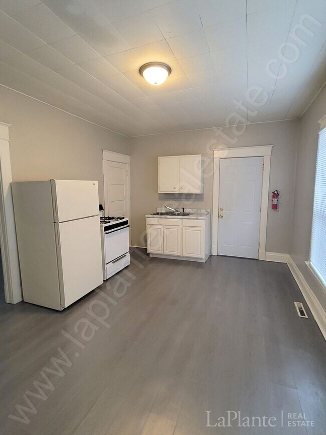 Building Photo - Cute Single-Story Home for Rent