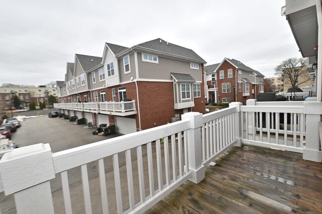 Building Photo - 8602 Ferris Ave