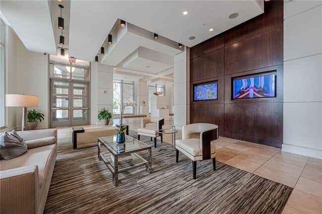 Building Photo - 2795 Peachtree Rd NE