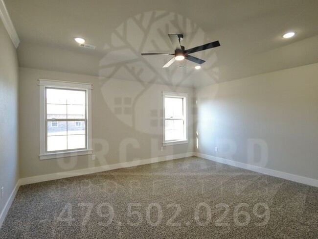 Building Photo - Tontitown- Single-Family Home- Spacious 4 ...