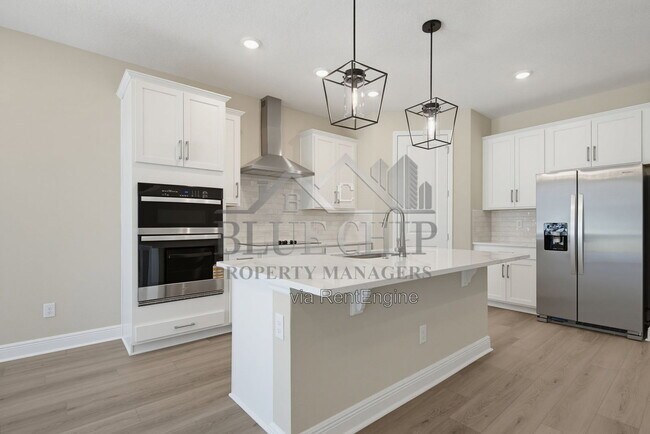 Building Photo - 1213 Pampus Dr