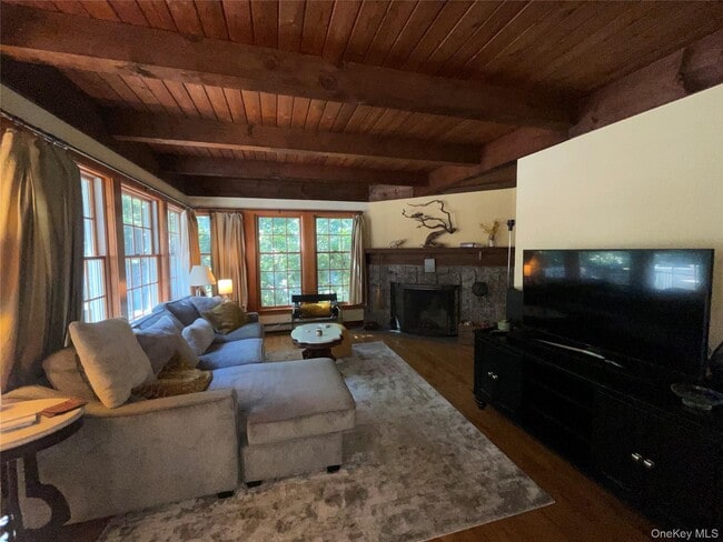 Building Photo - 106 Laurel Ln