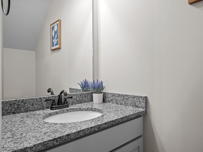 Building Photo - 63 Outrigger Dr