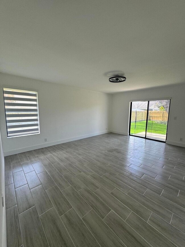 Building Photo - 158 Cordoba Cir