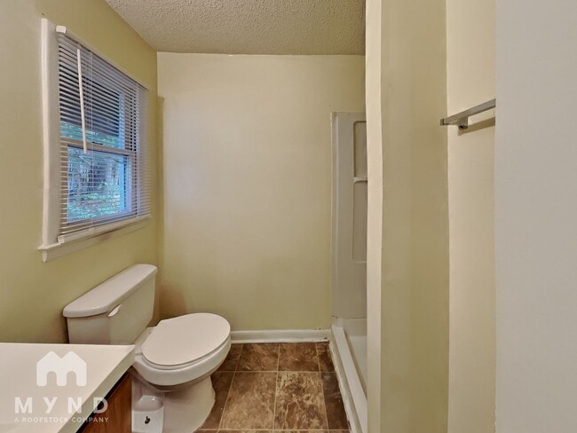 Building Photo - 109 Bashford Rd