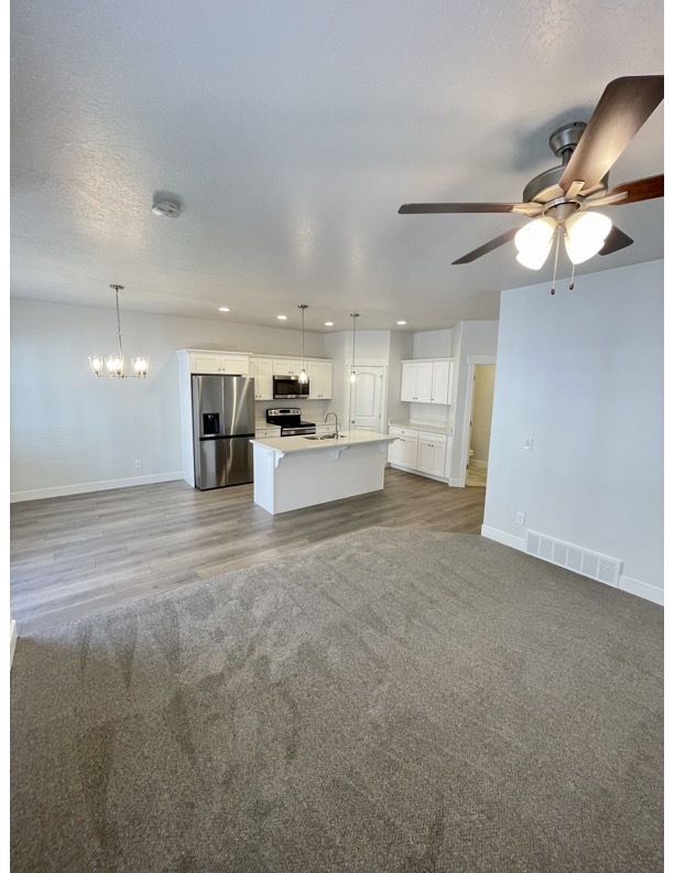 Kitchen/Living Room - 4206 1960 N