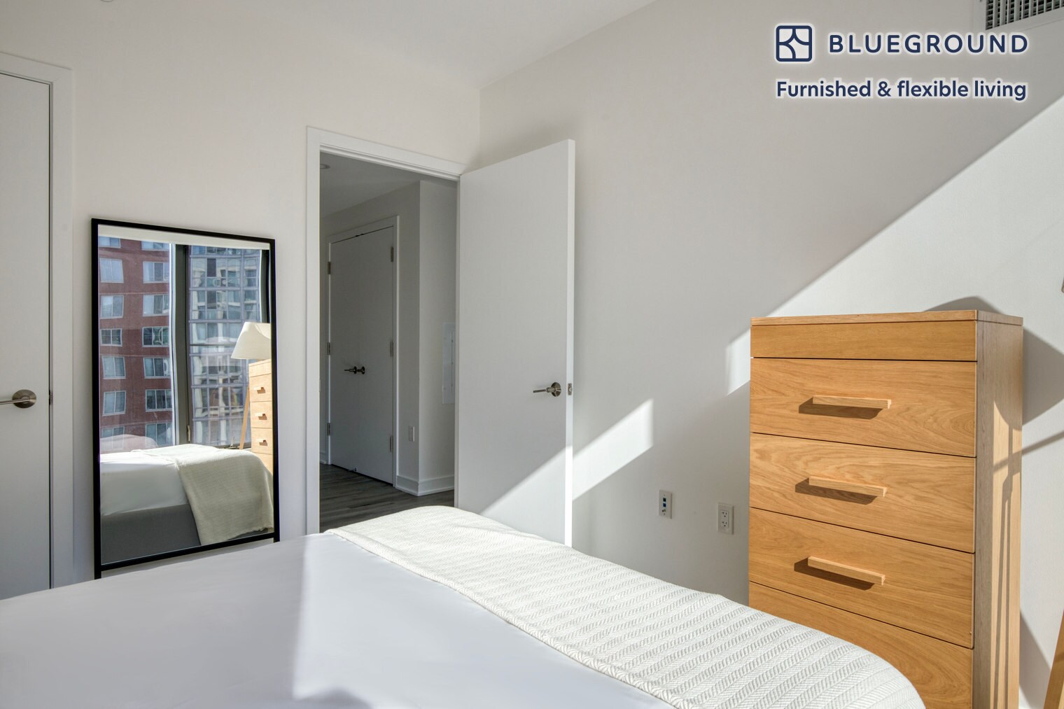 Building Photo - 949 1st St SE