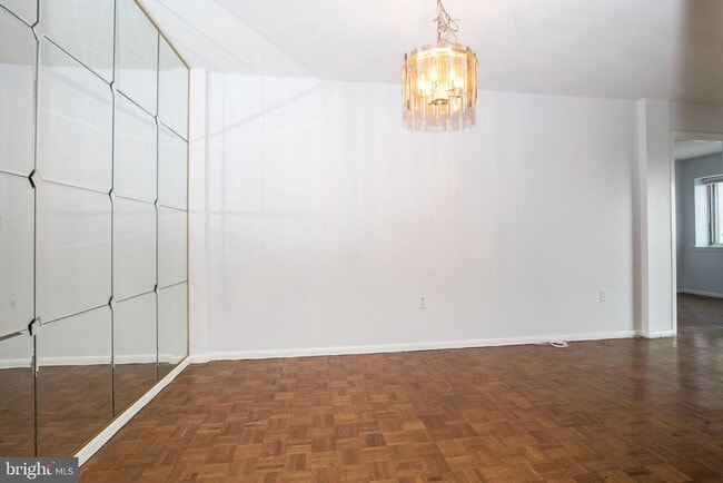 Building Photo - 100 West Ave