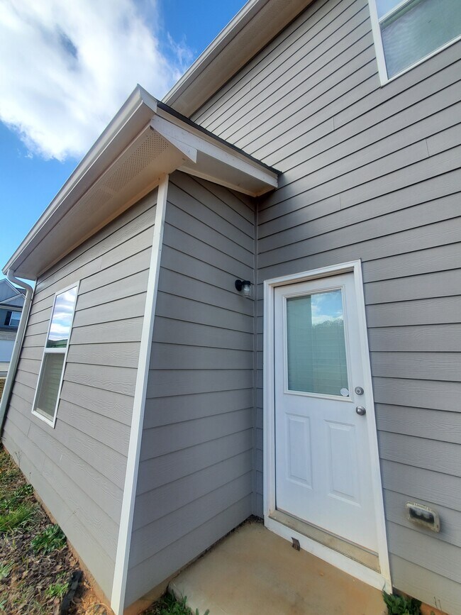 Building Photo - 157 Innis Brk Cir