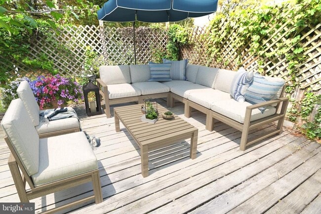 Building Photo - 8904 Flower Ave