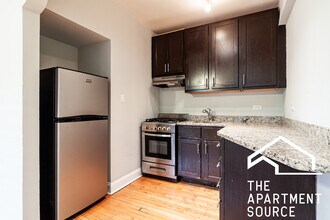 Building Photo - 612 W Patterson Ave