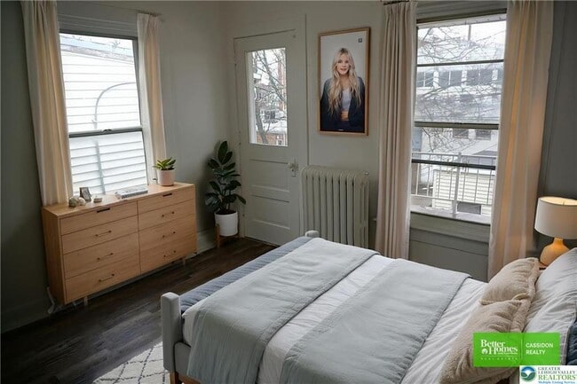 Building Photo - 128 S West St