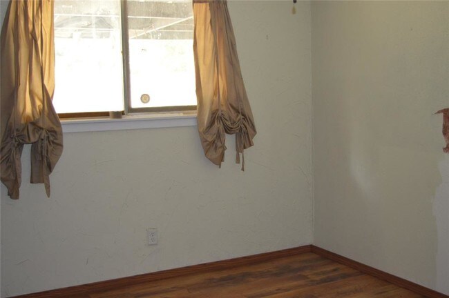 Building Photo - 160 County Rd 6498