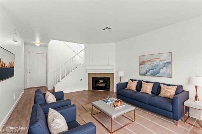 Building Photo - 2212 Silver Pine Dr