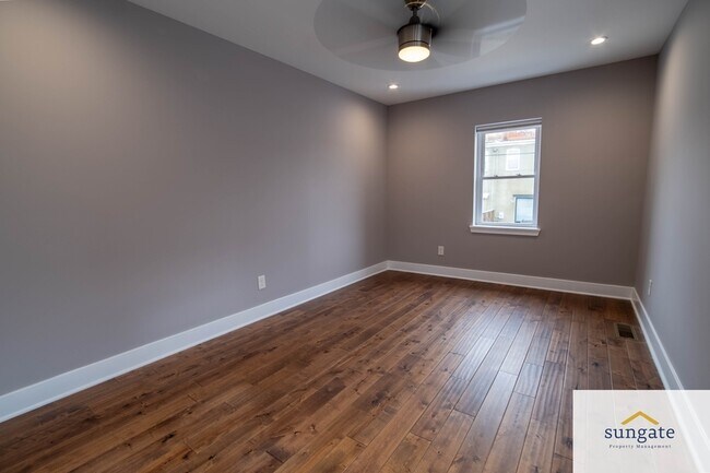 Building Photo - 1125 S Clinton St