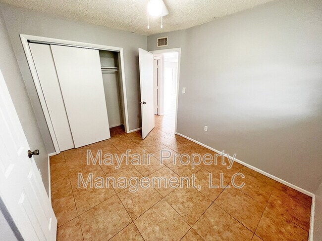 Building Photo - 5634 Grant St