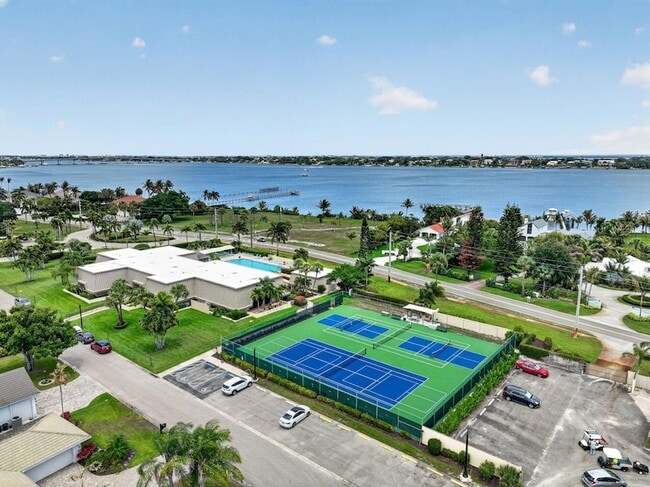 Building Photo - 1800 SE St Lucie Blvd