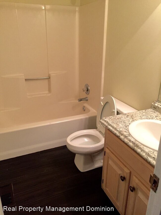 Building Photo - 3 br, 2 bath House - 100 River Walk Court