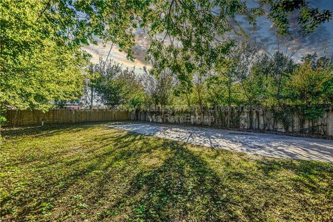 Building Photo - 1118 NW 33rd St