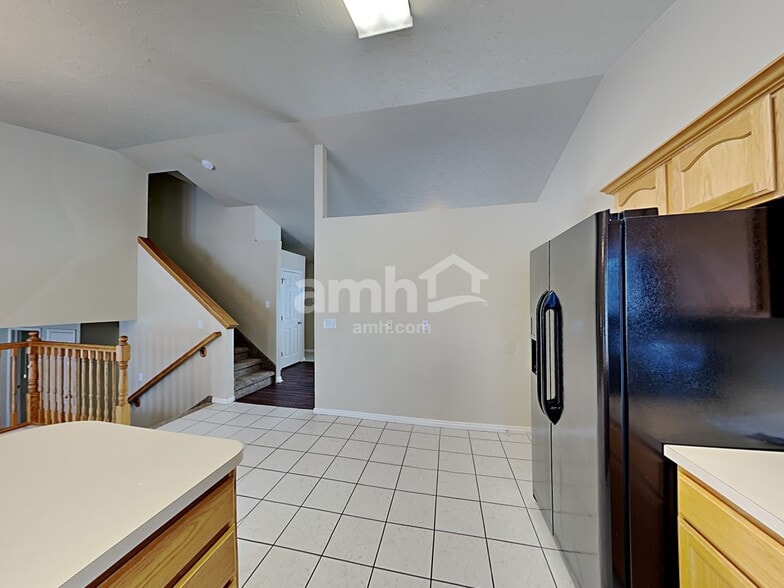 Building Photo - 326 S 1530 E