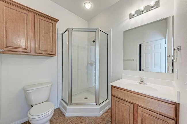 Building Photo - 1906 W 42nd St