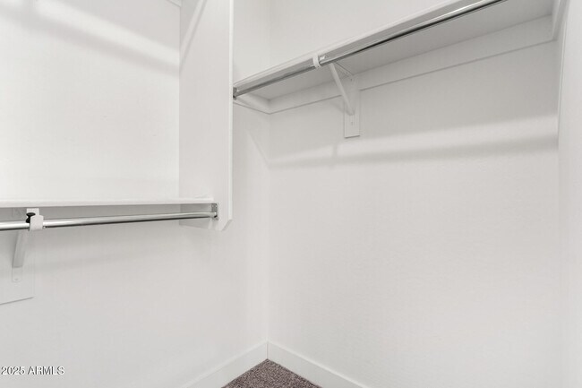 Building Photo - 5221 N 79th Dr