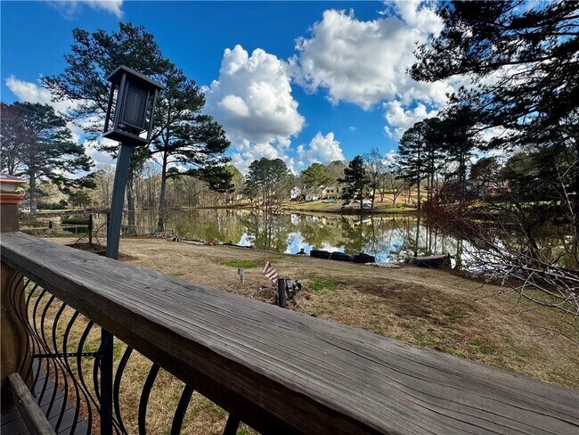 Building Photo - 1709 Rangewood Dr SW