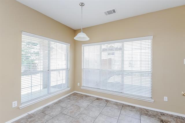 Building Photo - 7504 Quail Springs Dr