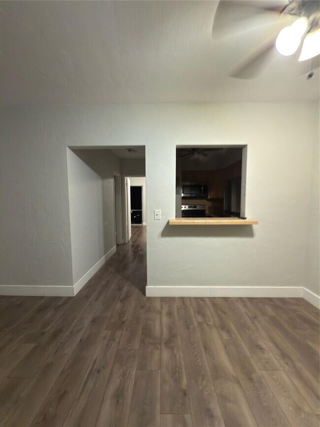 Building Photo - 600 Layne Blvd