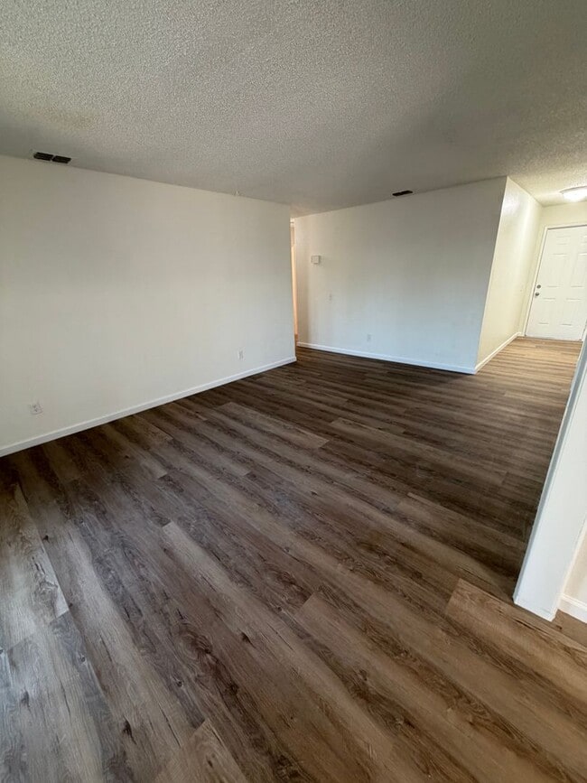 Building Photo - 109 El Dorado Dr