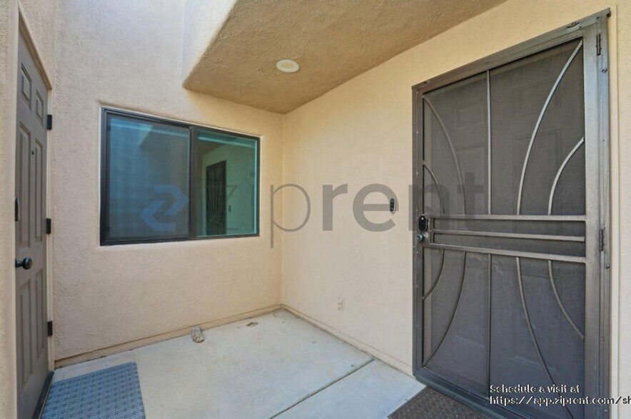Building Photo - 8119 N Peppersauce Dr