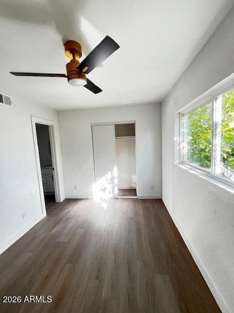 Building Photo - 2115 W Belmont Ave