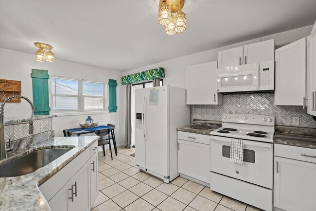 Building Photo - 1356 Glenns Bay Rd