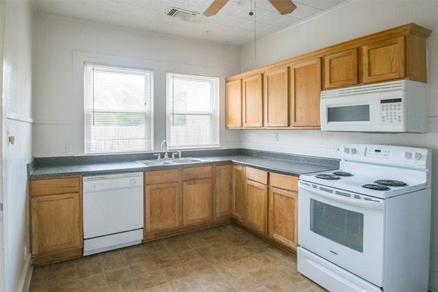 Building Photo - 1017 Collier St