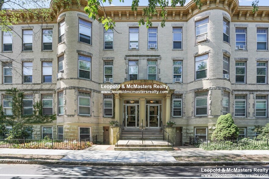 Building Photo - 36 Winchester St
