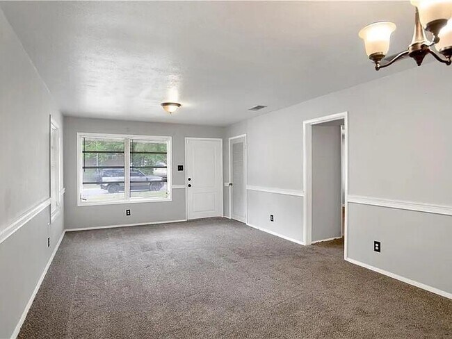 Building Photo - 3764 Autumndale Dr