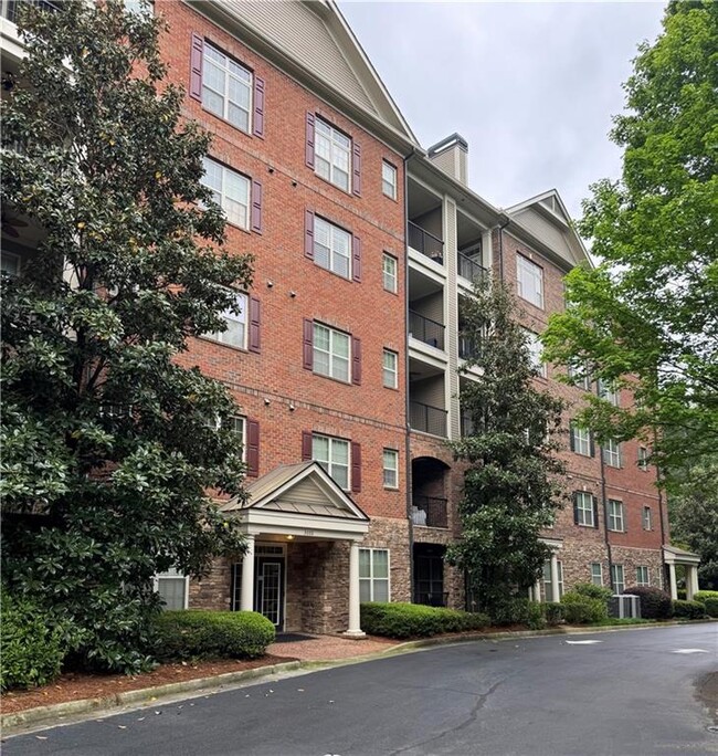 Building Photo - 2300 Peachford Rd