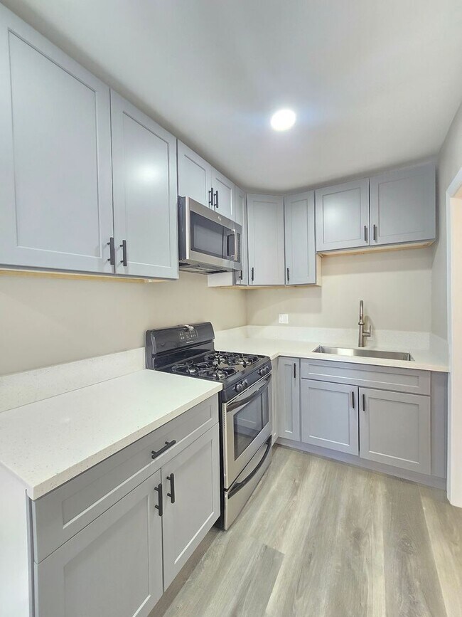 Primary Photo - 44414 Andale Ave