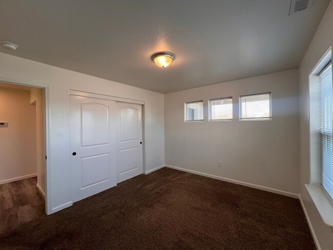 Building Photo - Charming 3 Bedroom, 2 bath, 2 car garage home in Fallon