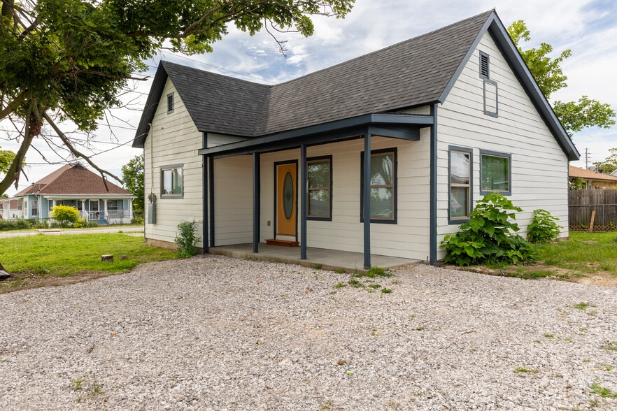 Primary Photo - 203 N 9th St