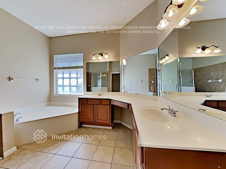 Building Photo - 1264 Harbour Town Dr